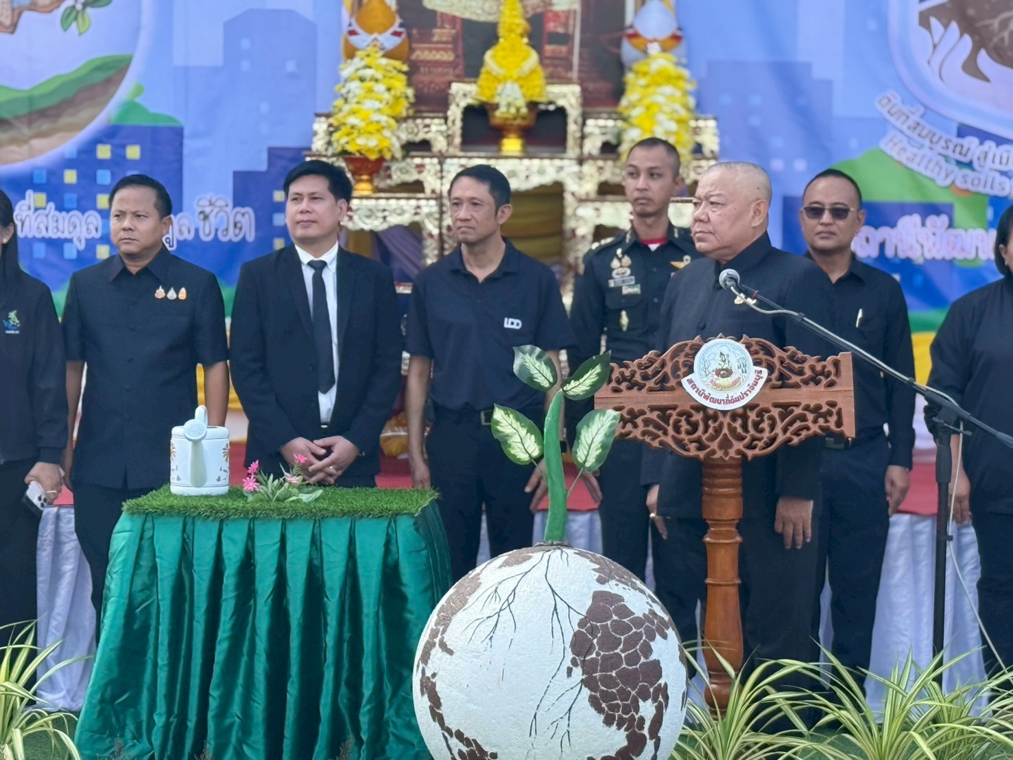 title - วันพฤหัสบดีที่ 18 ธันวาคม 2568 เวลา 08.30 น. นายวิทูล ประดิษฐบุญ ปฏิรูปที่ดินจังหวัดปราจีนบุรี เข้าร่วมงาน “วันดินโลก” ประจำปี 2568